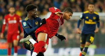 League Cup: Liverpool edge Arsenal; United stop Chelsea