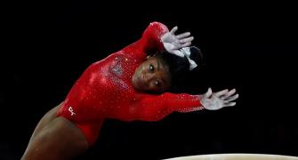 Biles wins vault gold to tie Worlds medal record