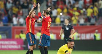 Euro qualifiers: Scrappy wins for Spain, Italy