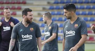 Fit-again Messi trains ahead of Champions League game