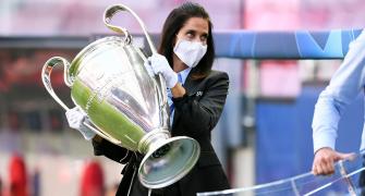Champions League final: Paris police to hand out masks