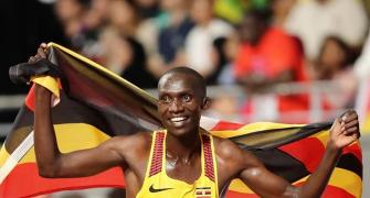 Uganda's Cheptegei smashes 5km World record