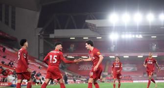 PIX: Liverpool beat Chelsea; United held by West Ham