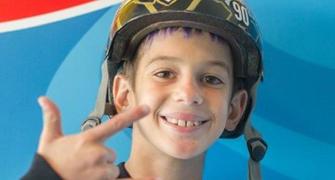 Lockdown: 11-year-old Brazilian breaks skating record