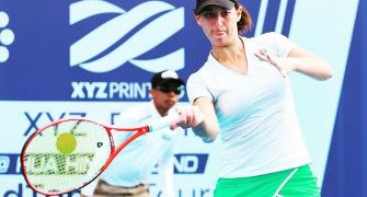 Young Algerian wins support after challenging Thiem