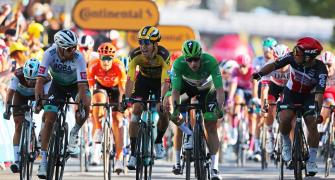 Tour de France: Ewan wins stage 11; Sagan relegated