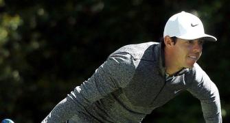 McIlroy hits father with errant shot at Augusta