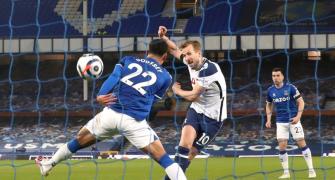 Football: Kane earns Spurs draw at Everton