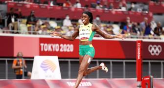 Thompson-Herah does sprint 'double-double' with 200m