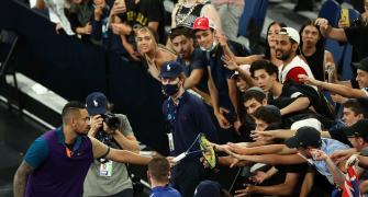Aus Open to continue sans crowds after snap lockdown
