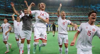 Euro PIX: Denmark too strong for Czechs; reach semis