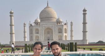 Spotted: Lovebirds Saina-Kashyap at Taj Mahal