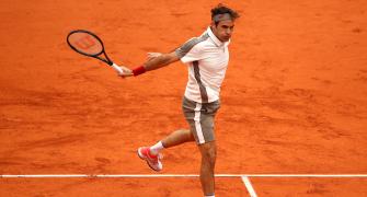 Federer hopes clay swing will help Wimbledon bid