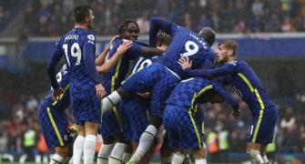 EPL PIX: Chelsea return to winning ways; Man Utd held