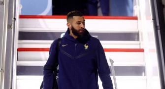 Benzema pulls the curtains on duty for Les Bleus