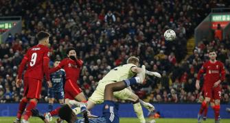 Soccer PIX: Liverpool frustrated by 10-man Arsenal