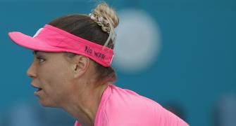 'No War': Russia's Zvonareva sends message