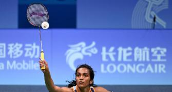 Asian Games: Sindhu, Prannoy cruise into quarters
