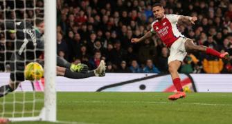 Liverpool through to League Cup semis; Arsenal win