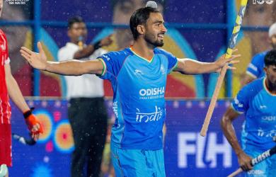 Jr Hockey World Cup: India rout Switzerland, enter QF