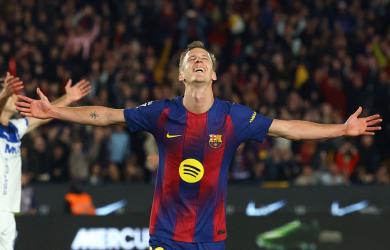 Barcelona rally to beat Alaves; Bayern survive scare