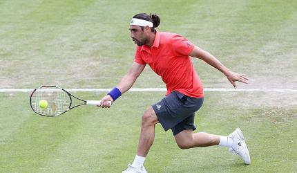 Baghdatis stuns Ferrer, advances to third round of Nottingham Open