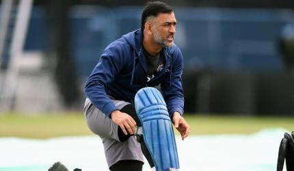 Struggling Dhoni not turning it around enough, says Ganguly