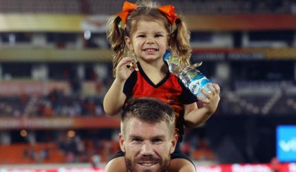 PIX: Ivy, Indi Warner celebrate SRH win with dad David