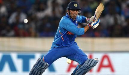 Why Dhoni should bat in the lower order in World Cup...