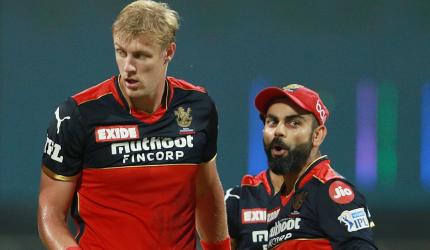 Kohli not getting much help from teammate Jamieson