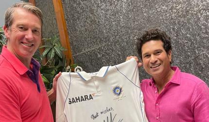 Sachin lends support to McGrath's Pink Test initiative