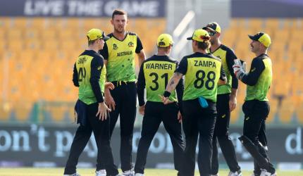 Australia underdogs against Pakistan in role reversal