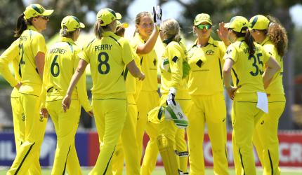 Aus women crush India for 25th consecutive ODI win