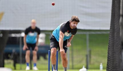 Grandhomme quits internationals for Big Bash payday