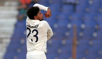 Dropping Kuldeep is unbelievable: Gavaskar