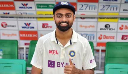 Unadkat ends 12-year wait for maiden Test wicket!