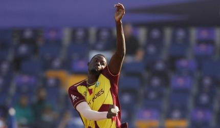 1st T20: Holder shines as West Indies crush England