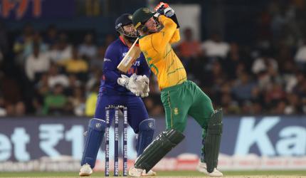 PHOTOS: Klaasen blasts South Africa to win in 2nd T20