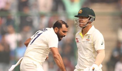 How relentless Shami got Warner again!