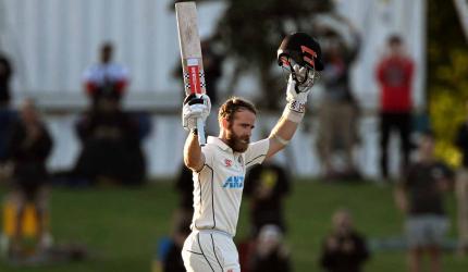 Williamson steers NZ to dramatic win; ends SL hopes