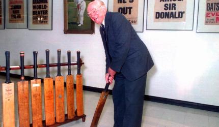 Bradman's 'baggy green' worn vs India breaks record