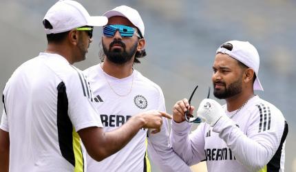 India's players angry as fans pass 'rude' comments!