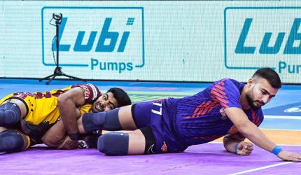 Dabang Delhi inch closer to playoffs after crucial win