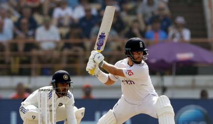 How ton-up Duckett led England's strong reply