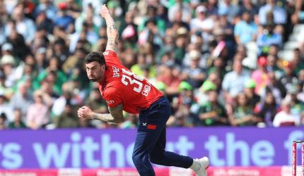 Topley welcomes death bowling role