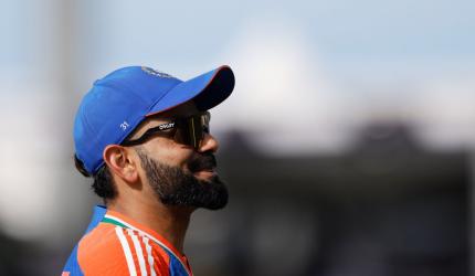 WC T20 Final: Panesar predicts India win, Kohli ton!