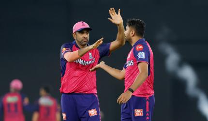 Boult, Ashwin, Avesh Extinguish RCB Hopes