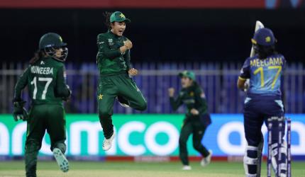 T20 WC: Pakistan's bowlers sizzle against Sri Lanka