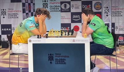 Global Chess: Carlsen suffers shock loss