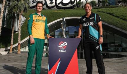 NZ vs SA: Who will lift the Women's T20 WC trophy?